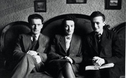 Jacek Sempoliński z rodzicami, 1942