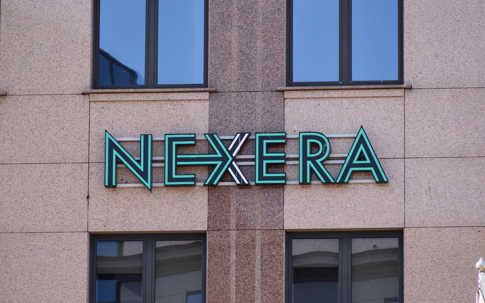 Analitycy: Orange i APG kupują Nexerę tanio