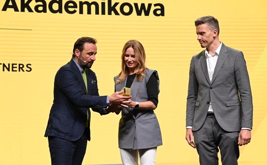 Cezary Szymanek, zastępca redaktora naczelnego "Rzeczpospolitej" i redaktor naczelny "Parkietu", wrę