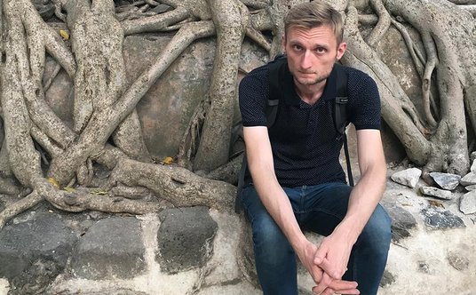 dr Marcin Krawczuk jest pracownikiem naukowym w Katedrze Języków i Kultur Afryki na Wydziale Orienta