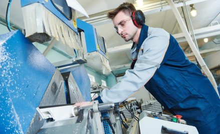 Plastikowy nóż na gardle polskich producentów