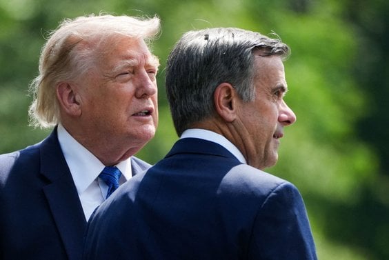 Prezydent USA Donald Trump i szef CIA John Ratcliffe w Camp David