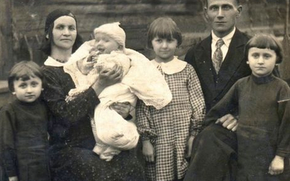 Zdjęcie rodziny Żukowskich z 1936, Hajnówka.