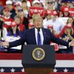 Donald Trump skarży się na zmywarki, prysznice i żarówki