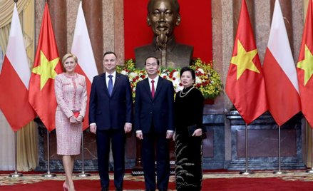 Prezydent Andrzej Duda i prezydent Wietnamu Tran Dai Quang z małżonkami