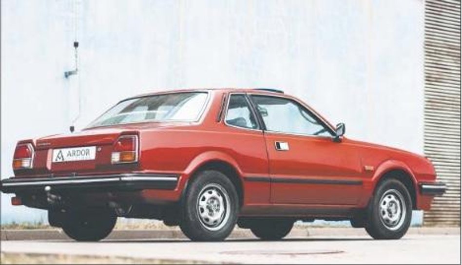 Pierwsza generacja jako jedyna była dostępna jako kabriolet i coupé...