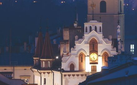 Ratusz w Rzeszowie dzisiejszą formę przyjął pod koniec XIX wieku, kiedy to w 1867 i 1884, a następni