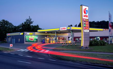 Lotos odpowiada na promocję Orlenu. Rabat dla lojalnych klientów