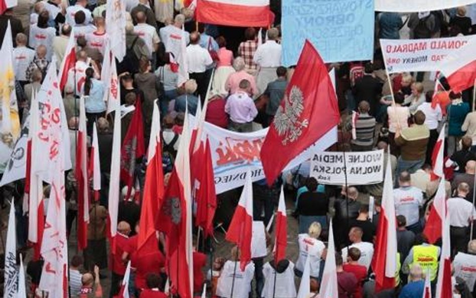 Ostatni marsz PiS zorganizował z „S”. Teraz walczy o nowe środowiska