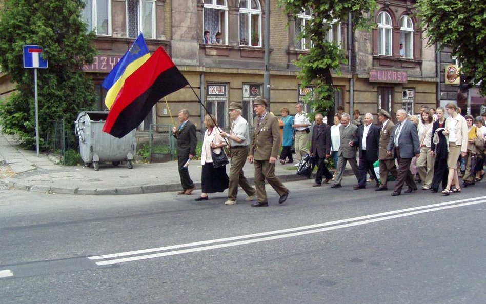 Przemarsz weteranów UPA w Przemyślu