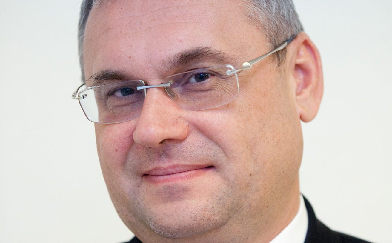 Asbis kupuje sklepy Samsunga