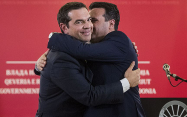 Macedoński premier Zoran Zaew i premier Grecji Alexis Cipras