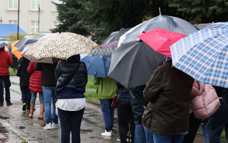 "Polski Ranking Nieufności" SW Research. Wobec jednej narodowości Polacy czują wyjątkowy dystans