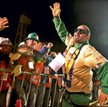 Mario Sepulveda tuż po wyjściu wykonał taniec radości i darł się wniebogłosy „Chile! Chile! Chile!”.