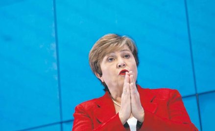 Kristalina Georgiewa kieruje Międzynarodowym Funduszem Walutowym od 2019 r. i niedawno obroniła swoj