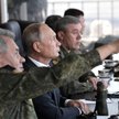 Siergiej Szojgu i Władimir Putin w czasie ćwiczeń Wostok-2018