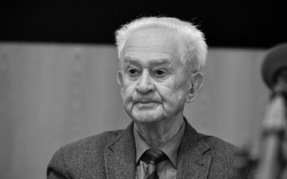 Prof. Tomasz Szarota