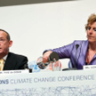 Od lewej główny klimatolog ONZ, Yvo de Boeri i nowa przewodnicząca konwencji klimatycznej - duńska m