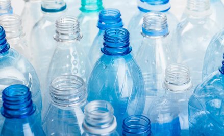 Kaucja za plastik: nie czy, ale jak wdrażać system
