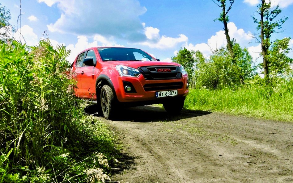 Isuzu D-Max Fury 1,9 Ddi: Robociarski styl