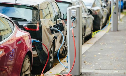 Nowa tura dotacji do aut elektrycznych. Poprzedniej rząd jeszcze nie rozliczył