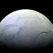 Enceladus to szósty co do wielkości księżyc Saturna