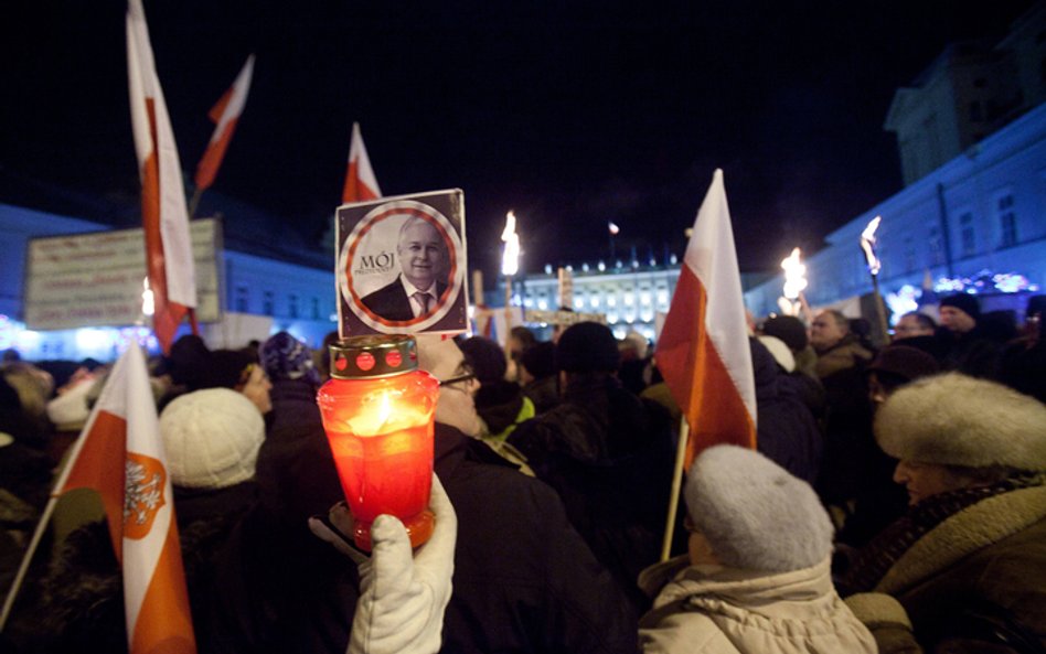 Żałoba smoleńska. Zmaganie się z traumą