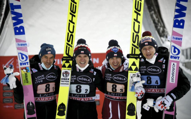 Polska drużyna w Lahti, od lewej: Żyła, Stękała, Stoch i Kubacki