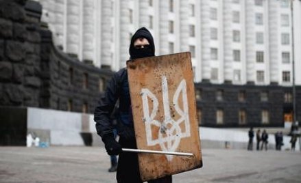 Tarczownik z Majdanu. Na Ukrainie historia stanęła dęba