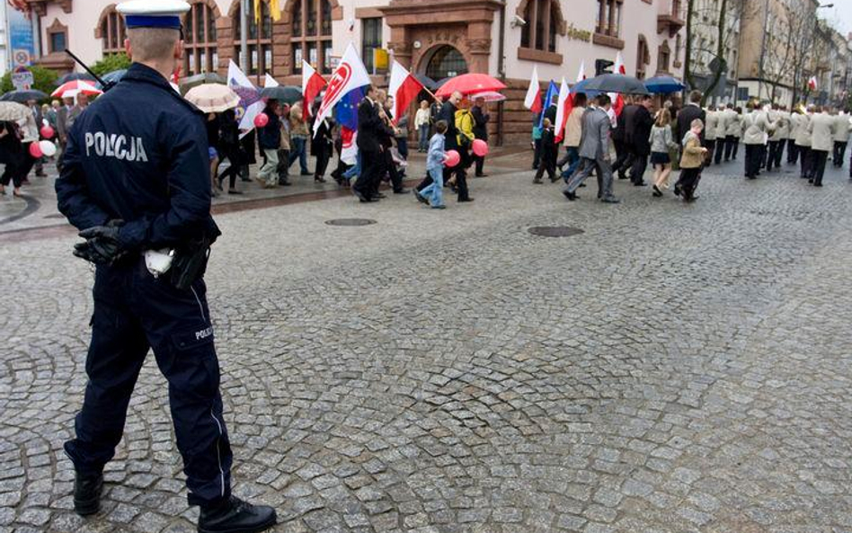 Policjanci piszą do Tuska w sprawie płac