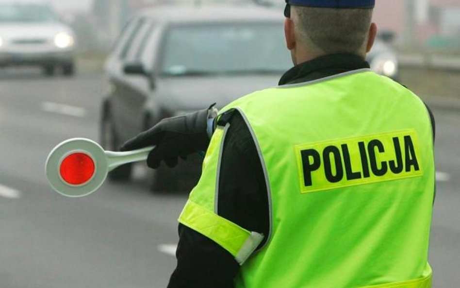 Policjanci z drogówki przeprowadzili w zeszłym roku ponad 15 mln kontroli