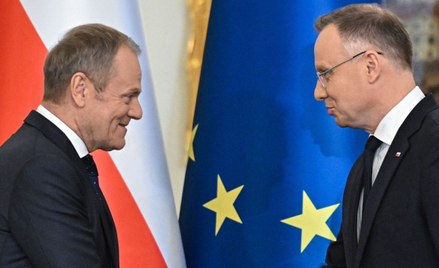 Andrzej Duda i Donald Tusk podczas spotkania Rady Gabinetowej, 13 lutego