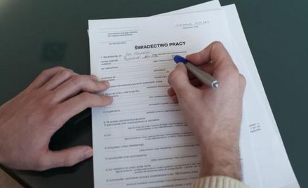 Urlop bezpłatny wpisujemy na świadectwie