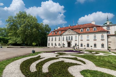 Pałac w Nieborowie i ogrody w Arkadii. Pomysł na wycieczkę za miasto