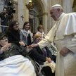Dlaczego papież nie chciał, by całowano go w pierścień?