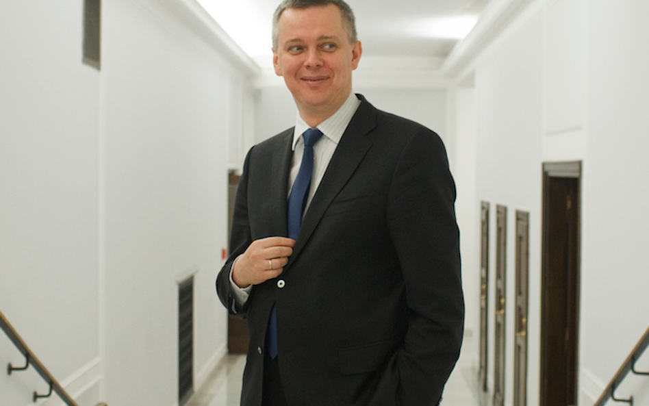 Tomasz Siemoniak o sprawach płk. Przybyła: W grę wchodziły zwykle miliony złotych