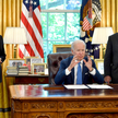9 maja. Prezydent Joe Biden przemawia w Gabinecie Owalnym w Białym Domu po podpisaniu ustawy Lend-Le