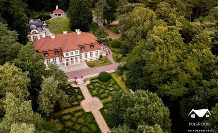 Pałac zwany letnim był przed II wojną światową rezydencją prezydenta Ignacego Mościckiego.