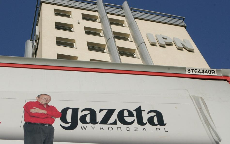 „Gazeta Wyborcza” niewybrednie atakuje „Rzeczpospolitą” za gen. Ścibor-Rylskiego