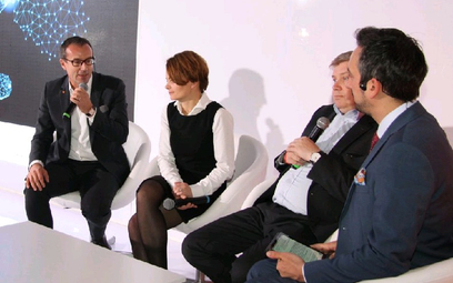 Od lewej: Jean-François Fallacher, Jadwiga Emilewicz, Cezary Kaźmierczak