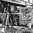 Budowa na rozkaz gubernatora Fischera murów warszawskiego getta w sierpniu 1940 roku