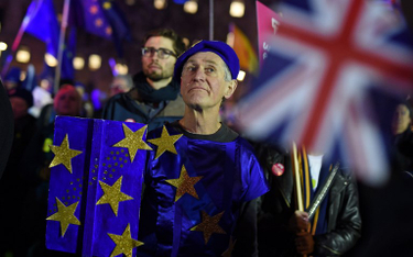 Brytyjczycy coraz bardziej chcą zostać w UE