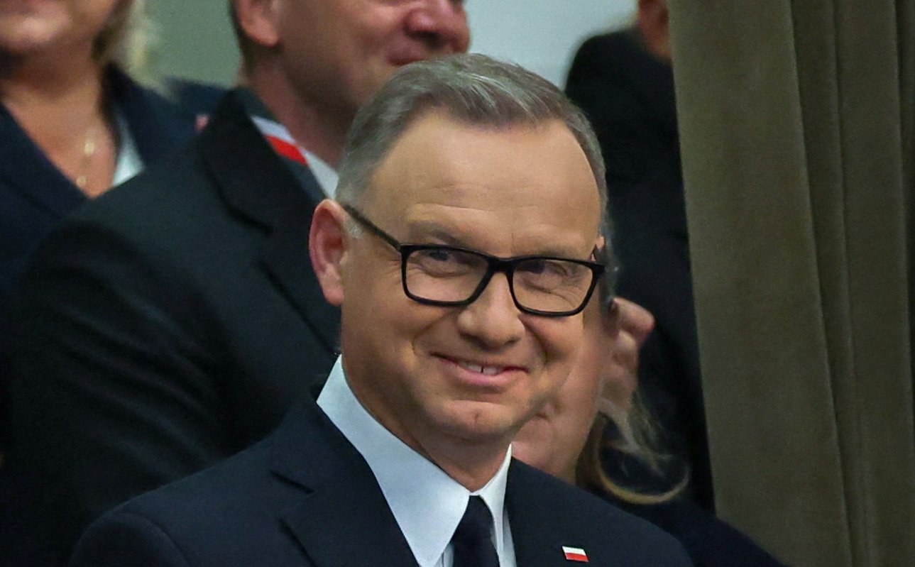 Młodzi bez łatwiejszego dostępu do psychologa. Andrzej Duda bał się podpaść rodzicom