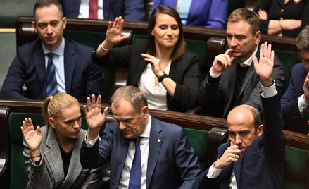 Nic lepszego nie mogło się przytrafić nowej większości budowanej przez KO, Trzecią Drogę i Nową Lewi