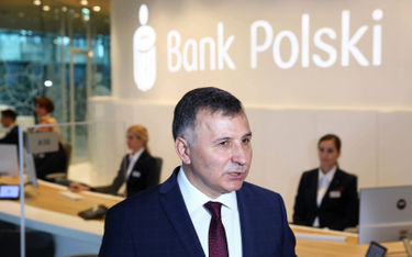 Zbigniew Jagiełło, prezes PKO BP, który kupił 3 tys. akcji po średniej cenie 27,9 zł. Teraz kurs wyn