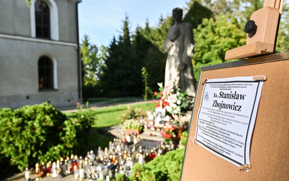 W wyniku ataku nożownika w Jarosławiu śmierć, z powodu odniesionych ran, poniósł ks. Stanisław Zbojn