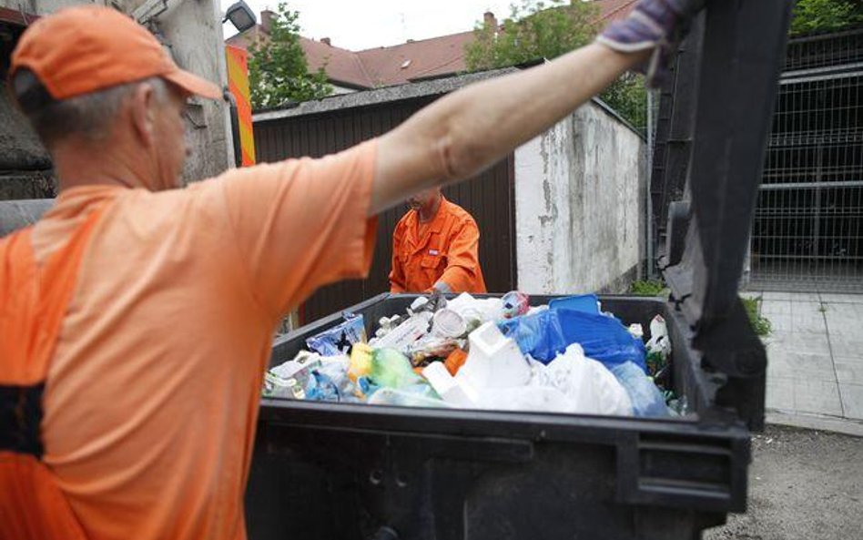 Za odbiór śmieci płacimy więcej niż Niemcy, a ma być jeszcze drożej