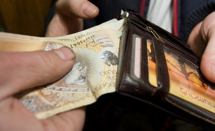 Mężatka ma prawo zachować rentę przyznaną po śmierci ojca