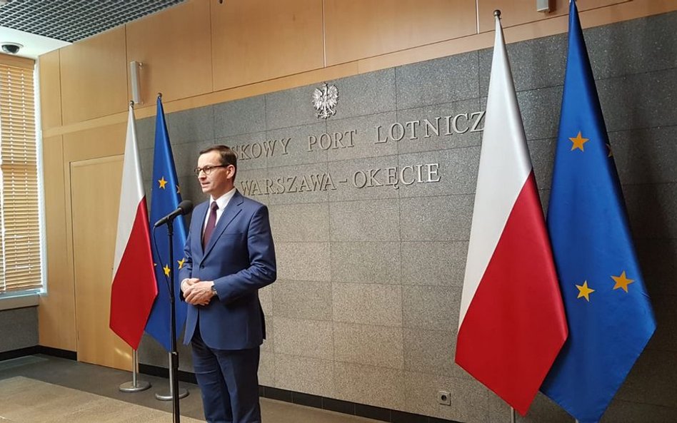 Premier Morawiecki pyta koalicję, czy chce zrezygnować ze złotego