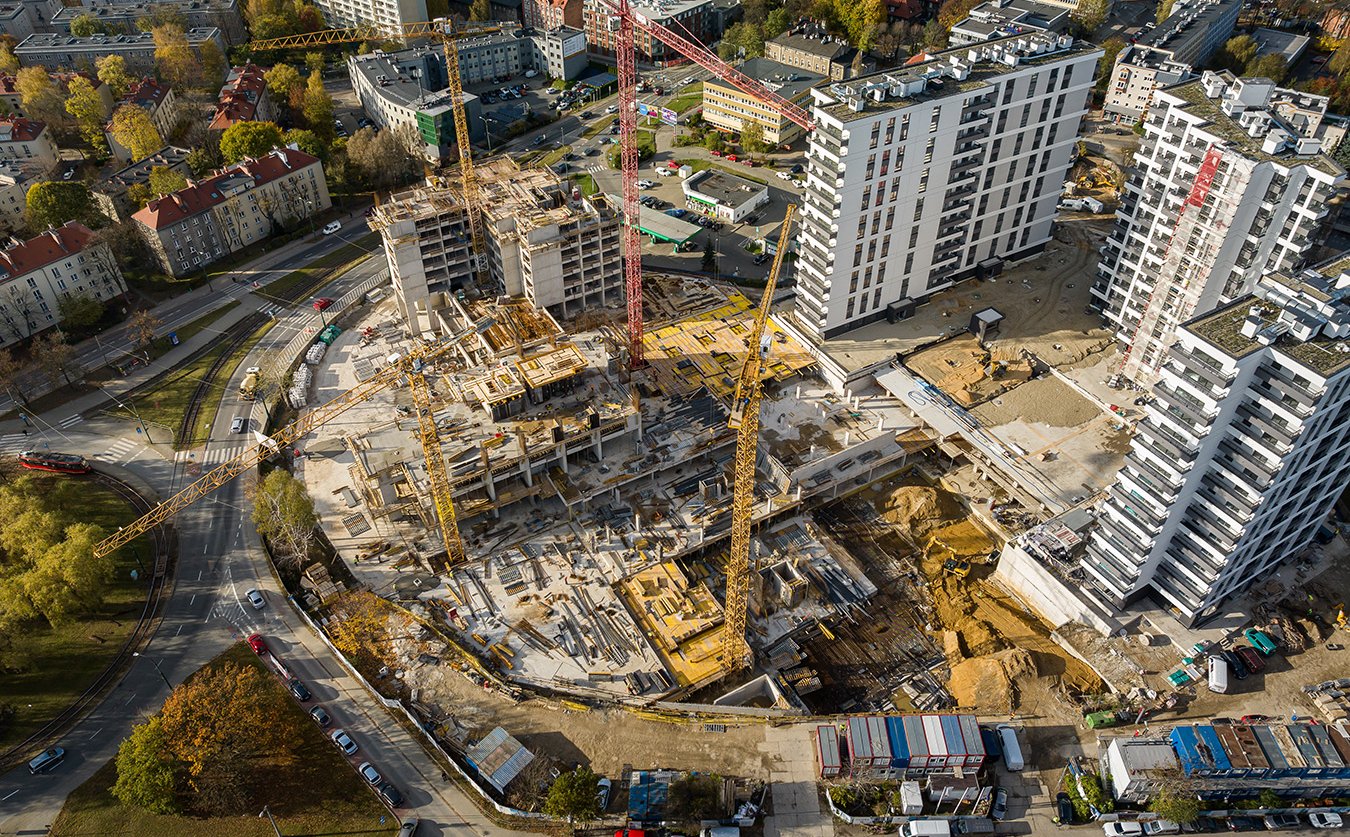 Czerwcowe wyhamowanie deweloperskich inwestycji. Będzie powtórka z 2022 roku?
